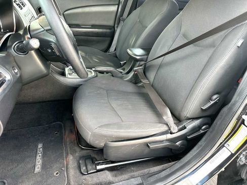 Used 2013 Dodge Avenger SE FWD image 17