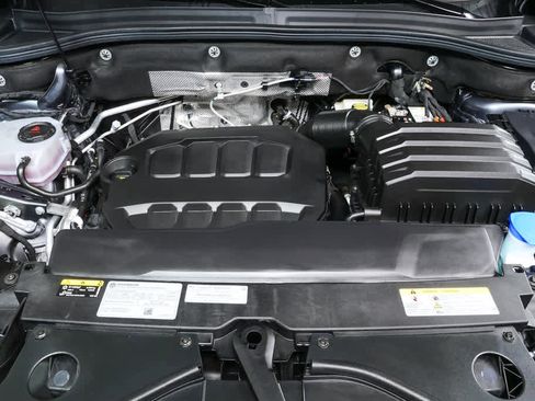 Certified 2024 Volkswagen Atlas Cross Sport SEL R-Line image 35