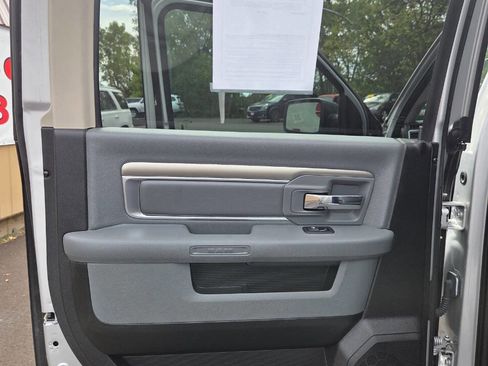 Used 2018 RAM 1500 Big Horn image 7