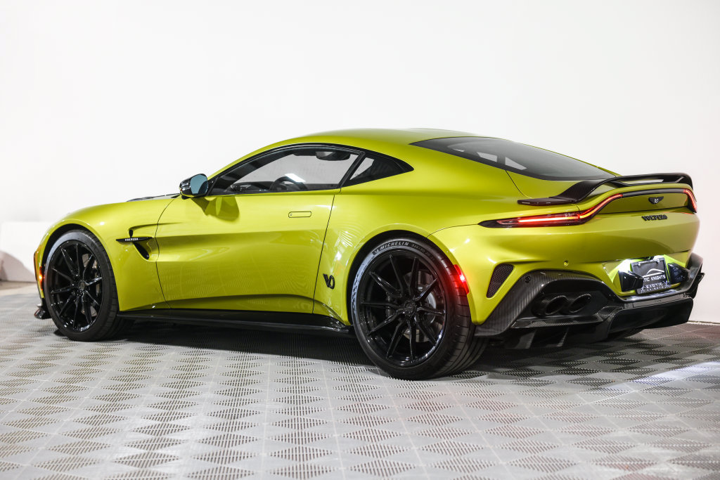 Used 2025 Aston Martin V8 Vantage Coupe RWD image 15