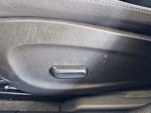 Used 2015 Chevrolet Cruze LT image 27