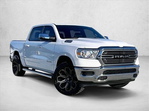 Used 2024 RAM 1500 Laramie AWD/4WD image 12
