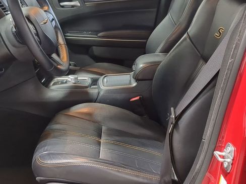 Used 2017 Chrysler 300 S image 30