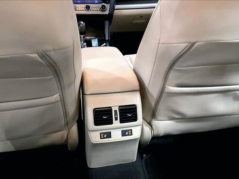 Used 2017 Subaru Legacy 2.5i Limited image 33