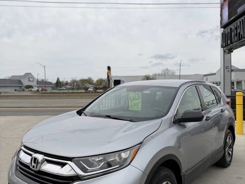 Used 2018 Honda CR-V LX image 3