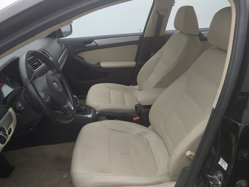 Used 2014 Volkswagen Jetta SE FWD image 17