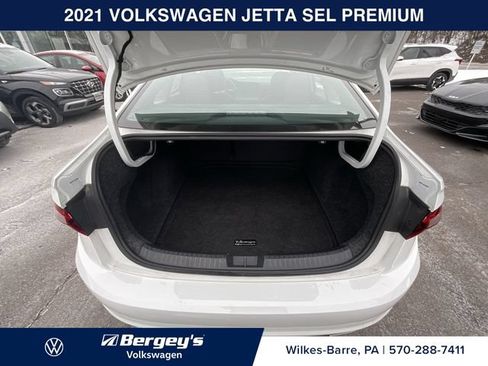 Used 2021 Volkswagen Jetta SEL Premium FWD image 17