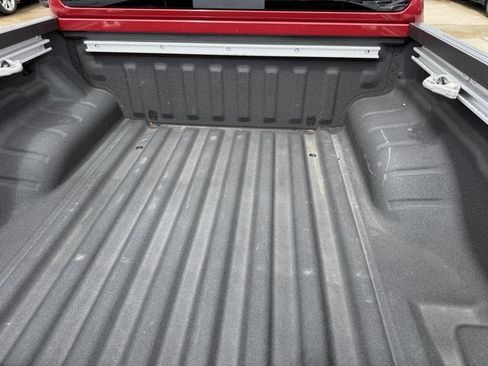Used 2025 Nissan Frontier PRO-4X w/ Pro Premium Package AWD/4WD image 10