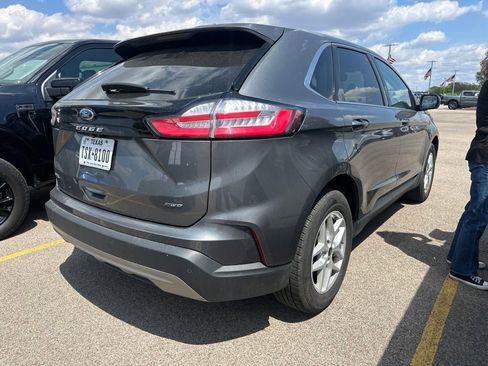 Used 2024 Ford Edge SEL AWD/4WD image 10