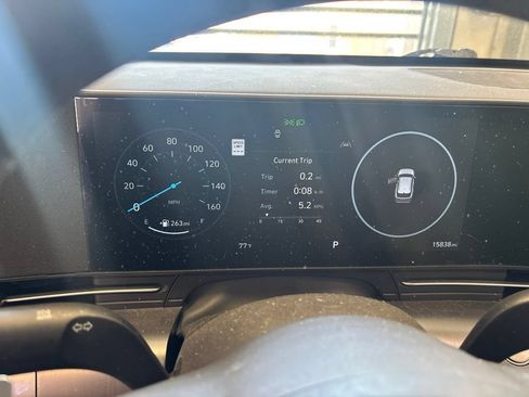 Used 2024 Hyundai Kona Limited AWD/4WD image 4