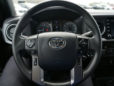 Used 2023 Toyota Tacoma TRD Sport AWD/4WD image 11