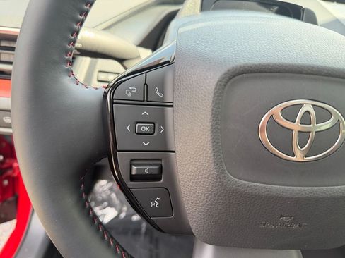 Used 2024 Toyota Prius Prime FWD image 21