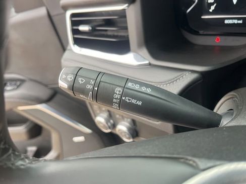 Used 2023 GMC Yukon XL Denali image 24