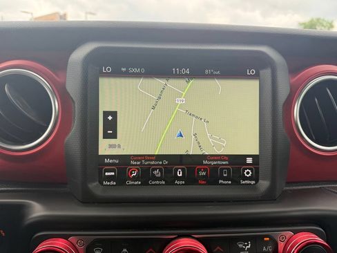 Certified 2022 Jeep Wrangler Unlimited Rubicon w/ Cold Weather Group AWD/4WD image 19