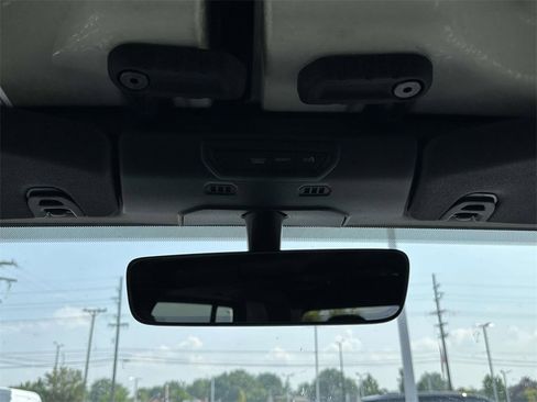 Used 2022 Jeep Gladiator Willys image 29