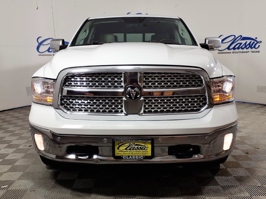Used 2014 RAM 1500 Laramie w/ Convenience Group AWD/4WD image 3