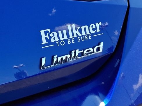 Used 2023 Hyundai Elantra Limited FWD image 31