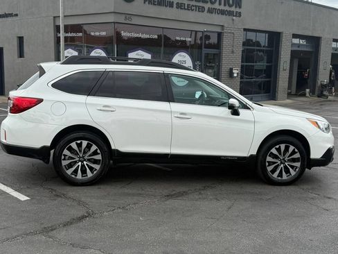 Used 2016 Subaru Outback 2.5i Limited AWD/4WD image 20
