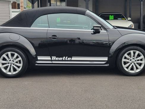 Used 2015 Volkswagen Beetle TDI FWD image 9