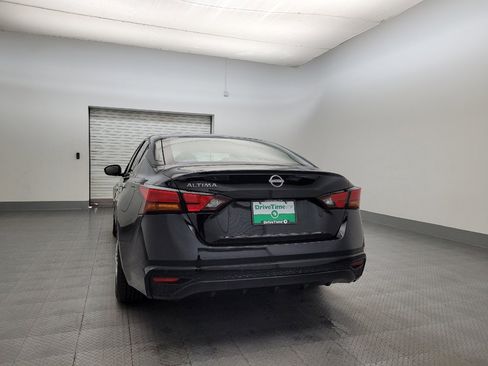 Used 2024 Nissan Altima 2.5 S image 6