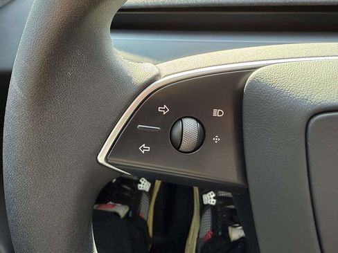 Used 2025 Tesla Model 3 Long Range image 22