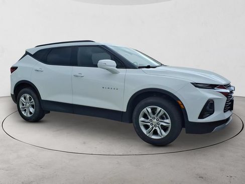 Used 2021 Chevrolet Blazer LT AWD/4WD image 3