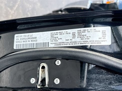 Used 2021 RAM 3500 Laramie AWD/4WD image 36