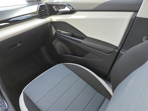 New 2025 Volkswagen Taos S image 22