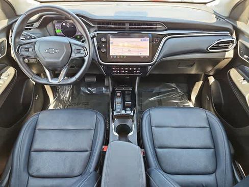 Used 2022 Chevrolet Bolt EUV Premier w/ Sun & Sound Package image 15