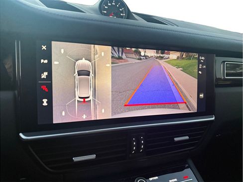 Used 2023 Porsche Cayenne Turbo image 20