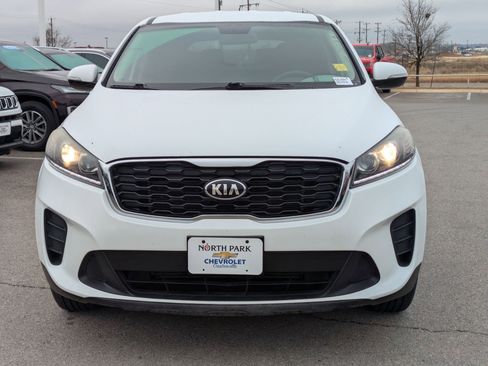 Used 2019 Kia Sorento L image 8