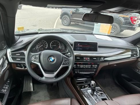 Used 2017 BMW X5 xDrive50i AWD/4WD image 8