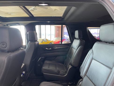 Used 2021 GMC Yukon Denali w/ Denali Premium Package image 20