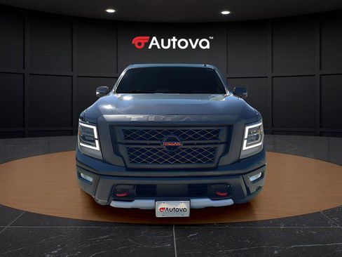 Used 2021 Nissan Titan PRO-4X w/ Pro-4x Convenience Package image 8