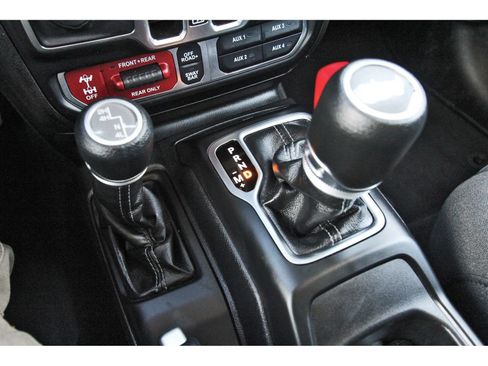 Used 2026 Jeep Wrangler Unlimited Rubicon AWD/4WD image 28