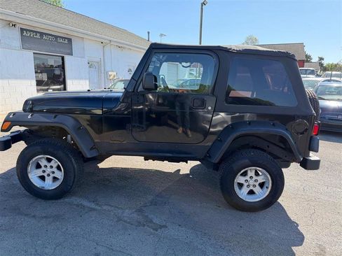 Used 2006 Jeep Wrangler X image 3