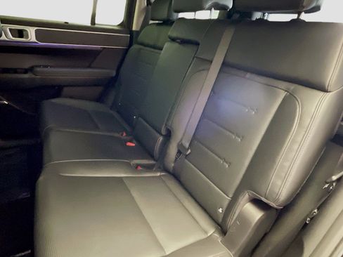 Used 2024 Hyundai Santa Fe Limited image 18