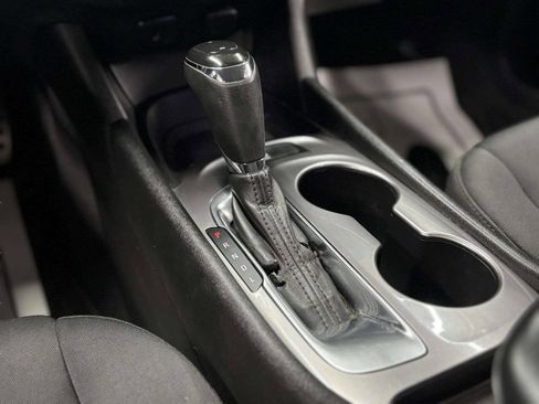 Used 2017 Chevrolet Malibu LS FWD image 24