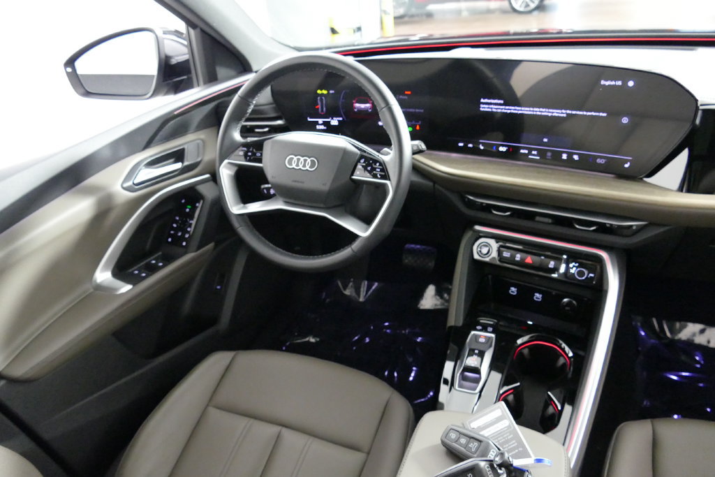 Certified 2025 Audi Q5 Premium w/ Convenience Package AWD/4WD image 25