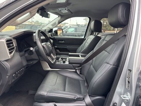 Used 2022 Toyota Tundra Limited image 5