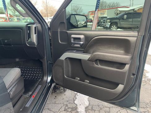 Used 2018 Chevrolet Silverado 1500 LT w/ All Star Edition AWD/4WD image 37