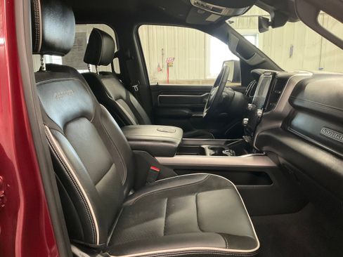 Used 2025 RAM 1500 Laramie image 30