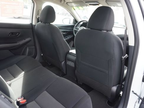 Certified 2025 Nissan Sentra SV FWD image 10
