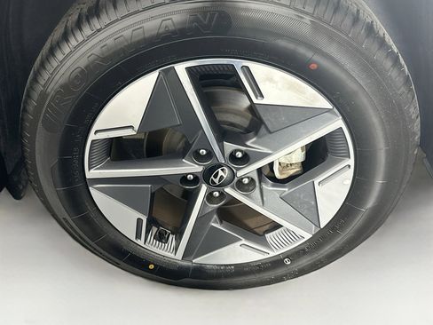 Used 2025 Hyundai Tucson SEL FWD image 11