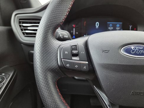 Used 2025 Ford Escape ST-Line FWD image 39