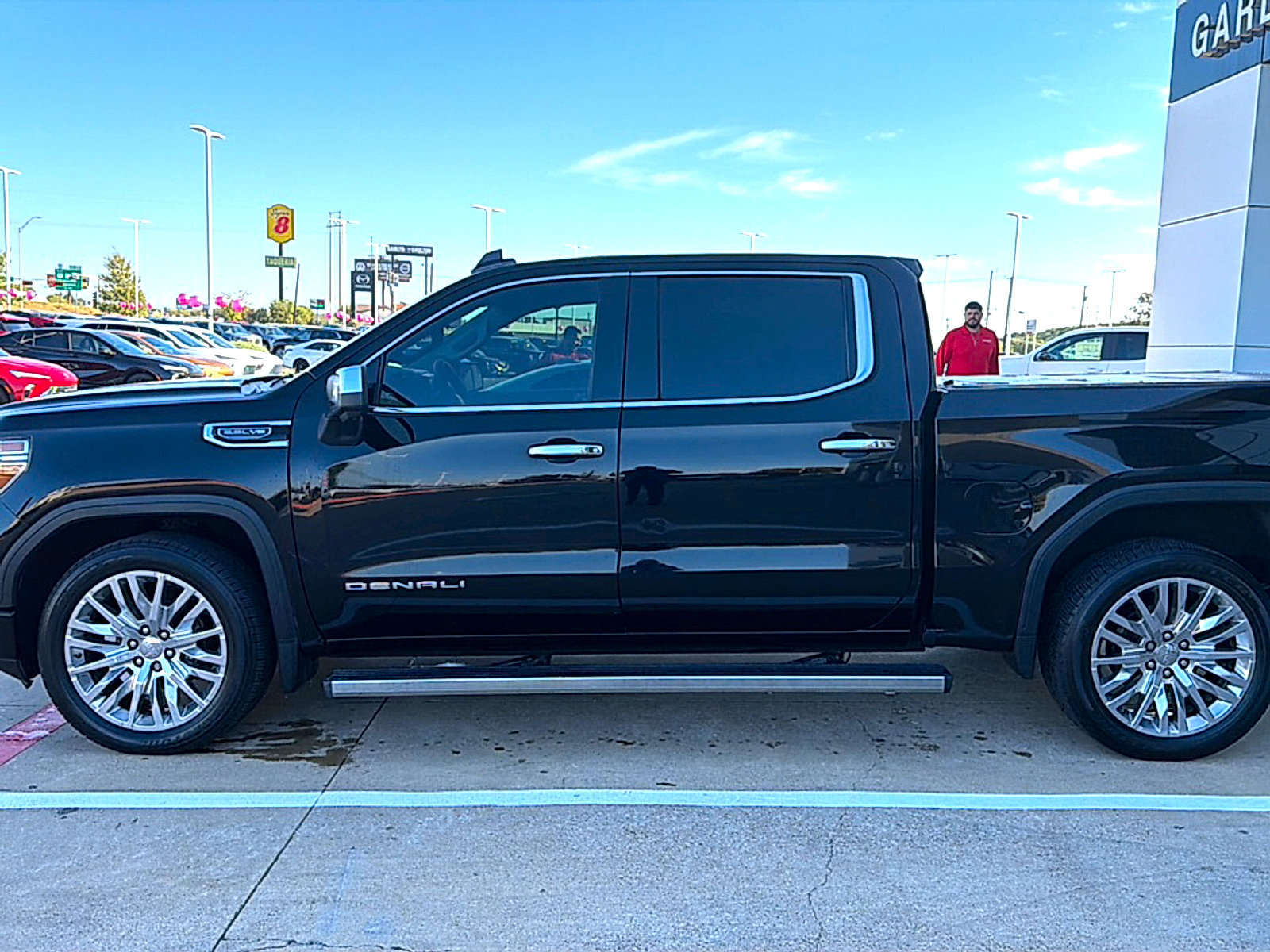 Used 2020 GMC Sierra 1500 Denali w/ Technology Package RWD image 4
