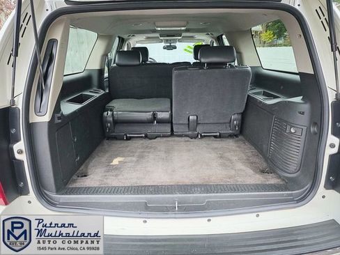 Used 2010 Chevrolet Suburban LTZ image 13