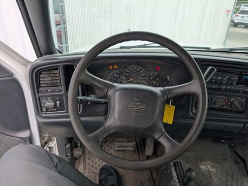 Used 2002 Chevrolet Silverado 1500 4x4 Extended Cab image 8