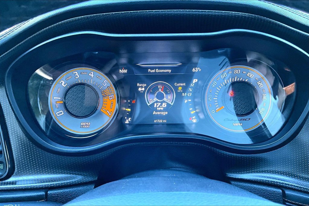 Used 2020 Dodge Challenger R/T RWD image 27