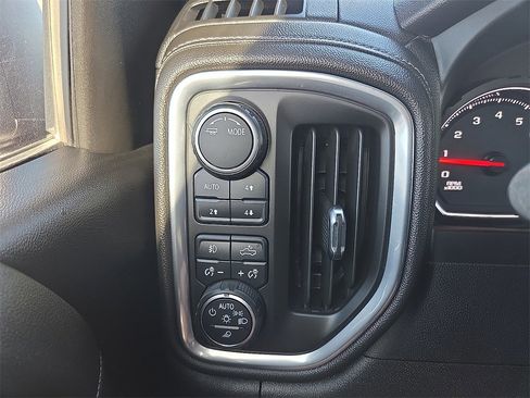 Used 2022 Chevrolet Silverado 1500 LT Trail Boss w/ Safety Package image 16